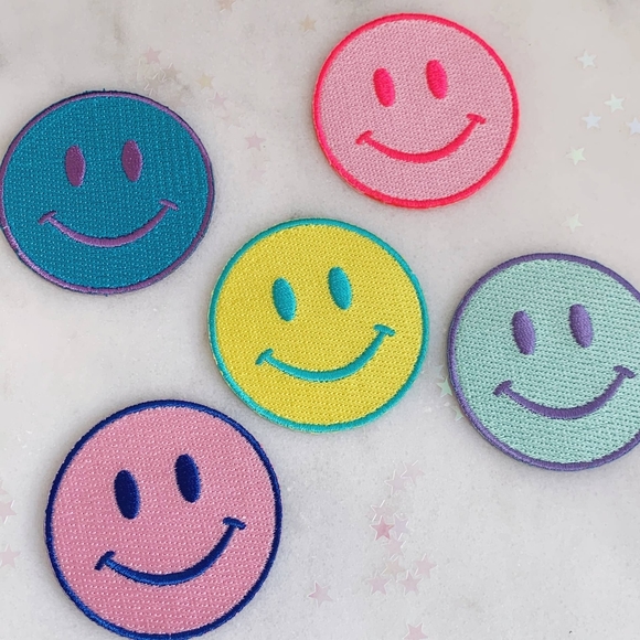 Smiley Face Patch - Picture 1 of 3